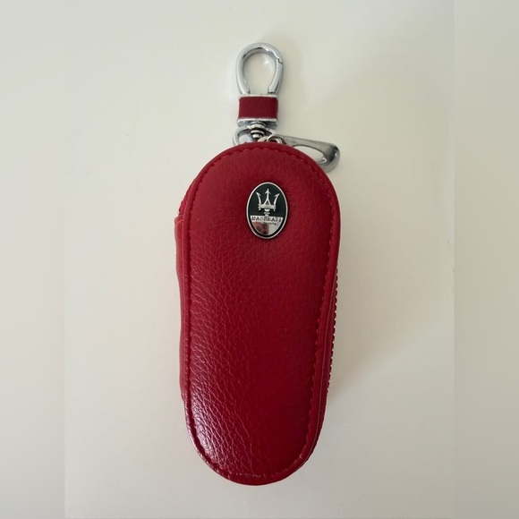 The Unbranded Brand Accessories - Red Leather Key Holder with Emblem